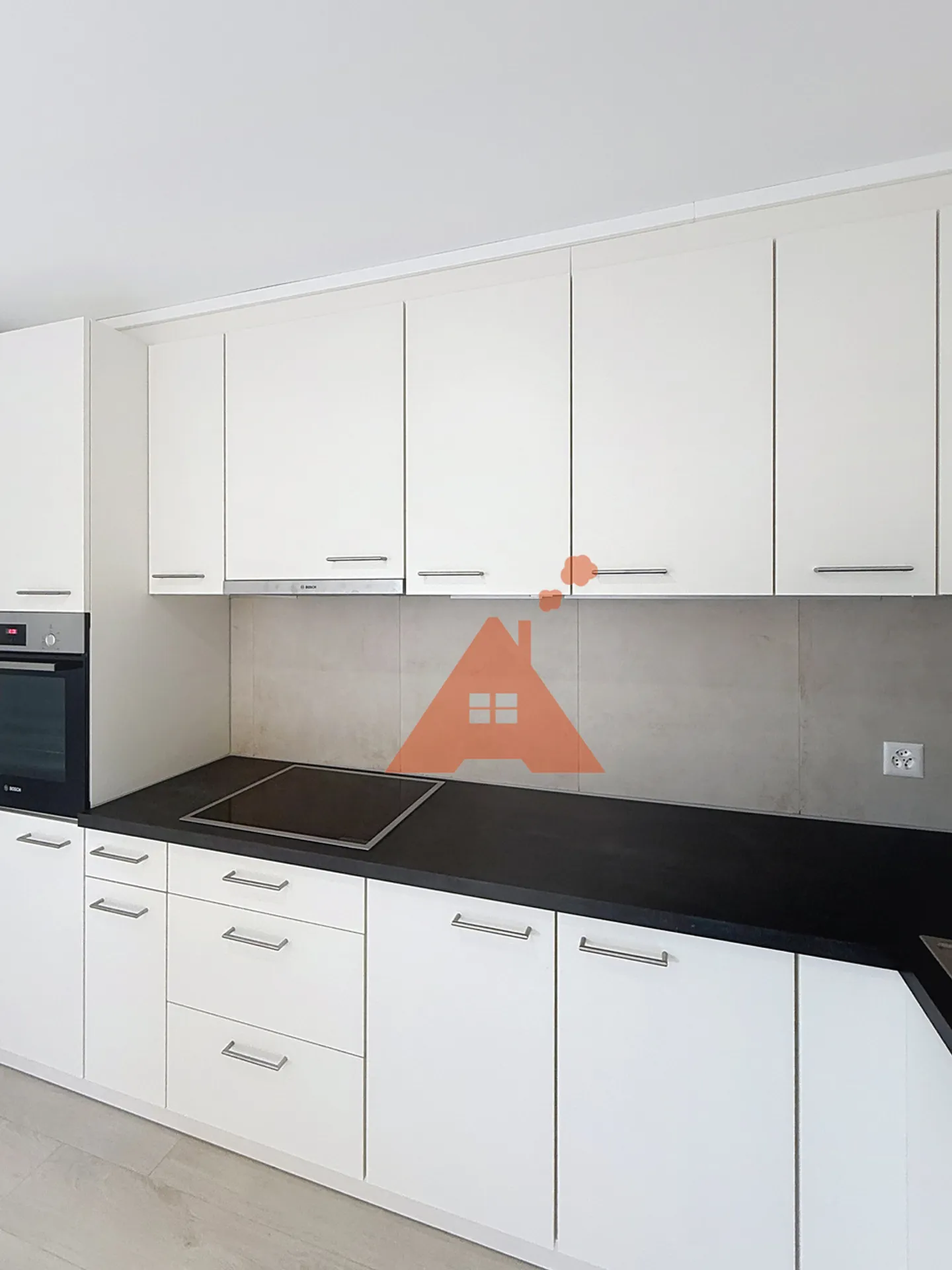 Superb duplex for rent in Sentier with balcony - Photo 13 of 13