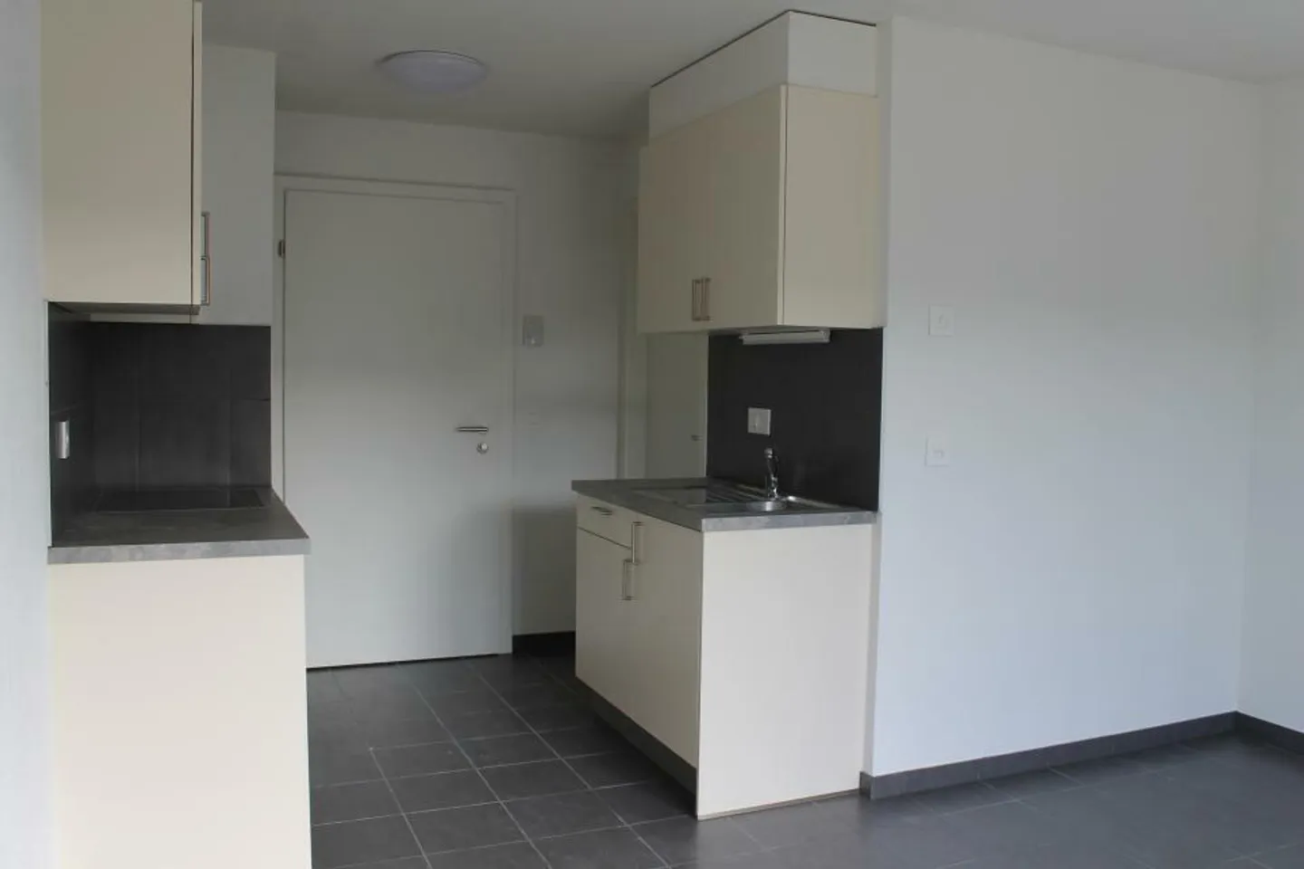 Bel Appartement Près de l'École - Photo 3 sur 4