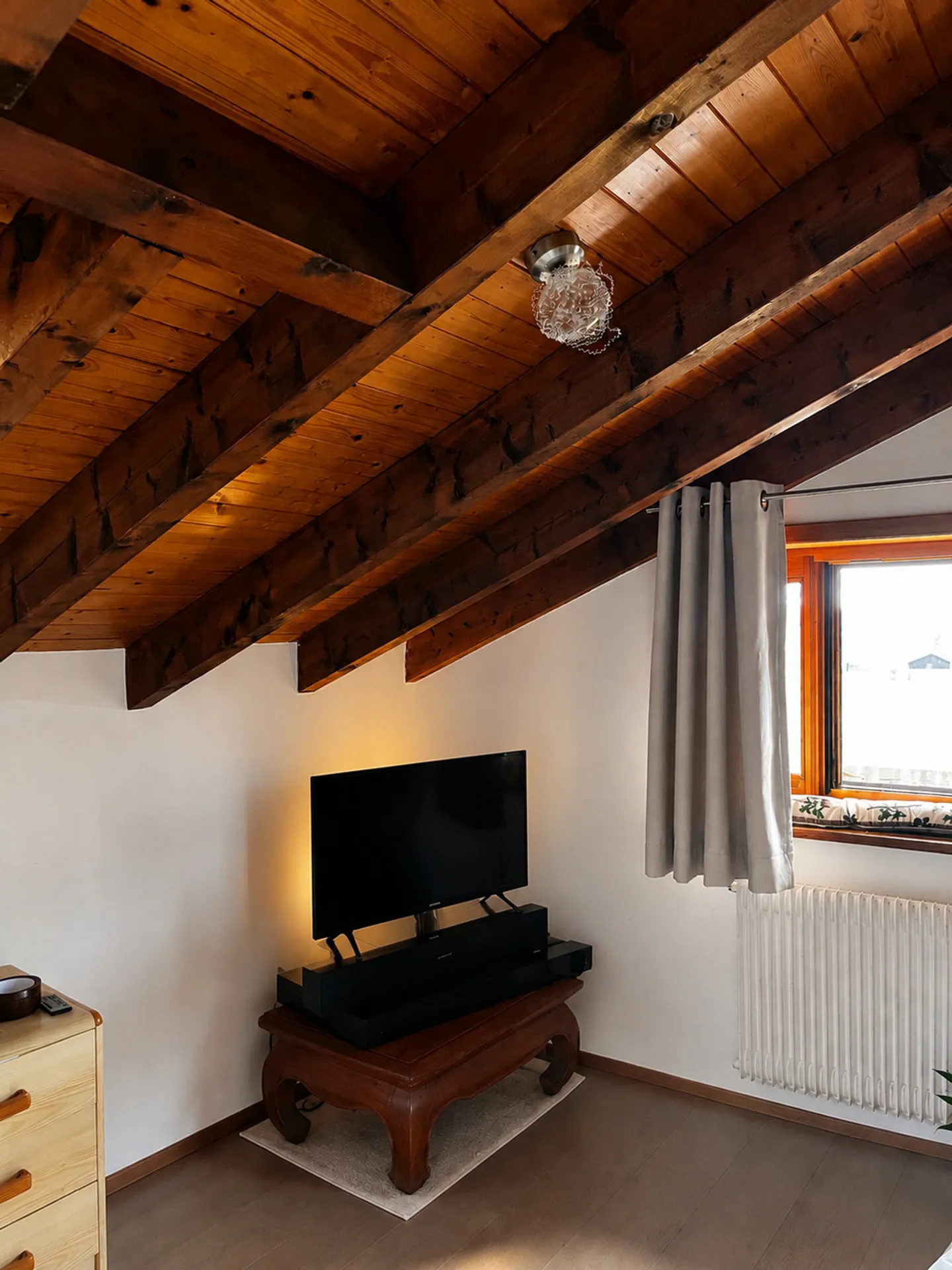 Geräumiges und möbliertes Studio zur Miete in Brassus. - Foto 6 von 10