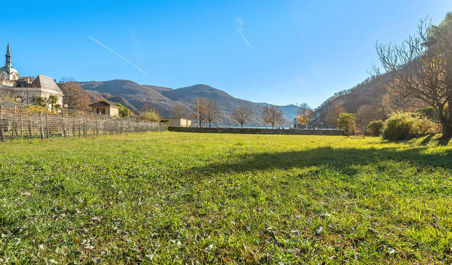 Exklusives Grundstück an privilegierter Lage - Foto 3 von 9