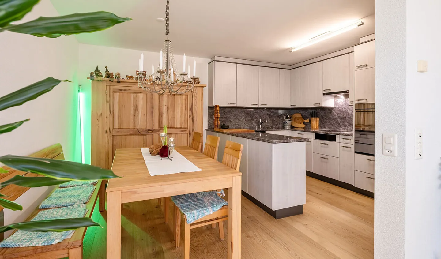 Spacious Garden Apartment in Tax-Friendly Meggen - Photo 2 of 7