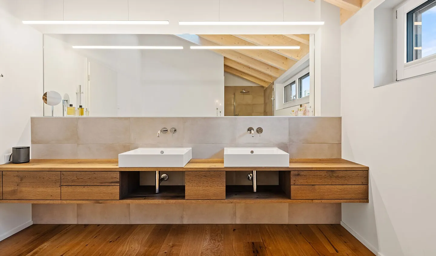 A house as special as its location - 150 m from the lake - Photo 8 of 10