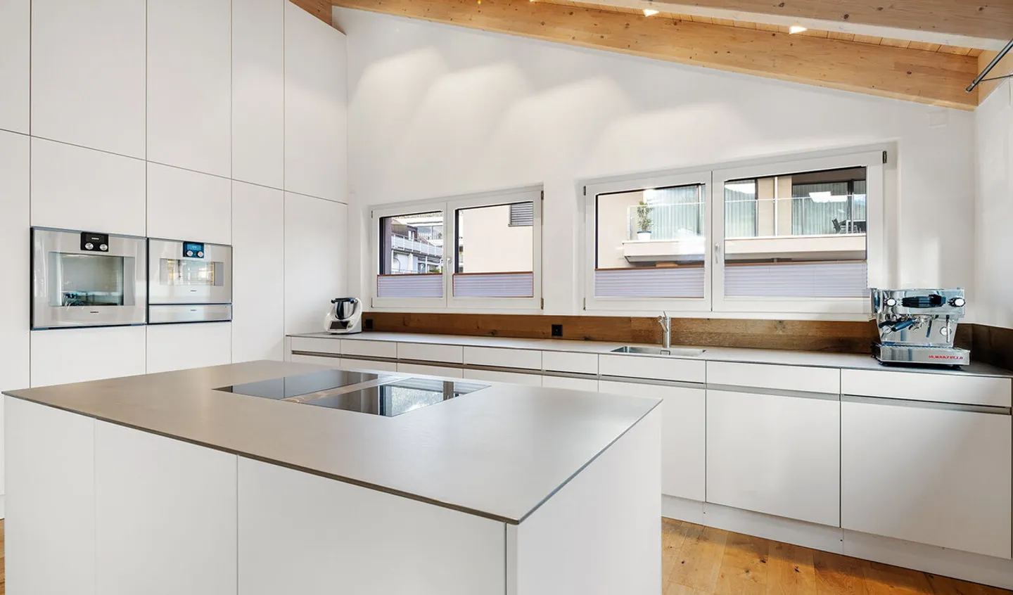 A house as special as its location - 150 m from the lake - Photo 6 of 10