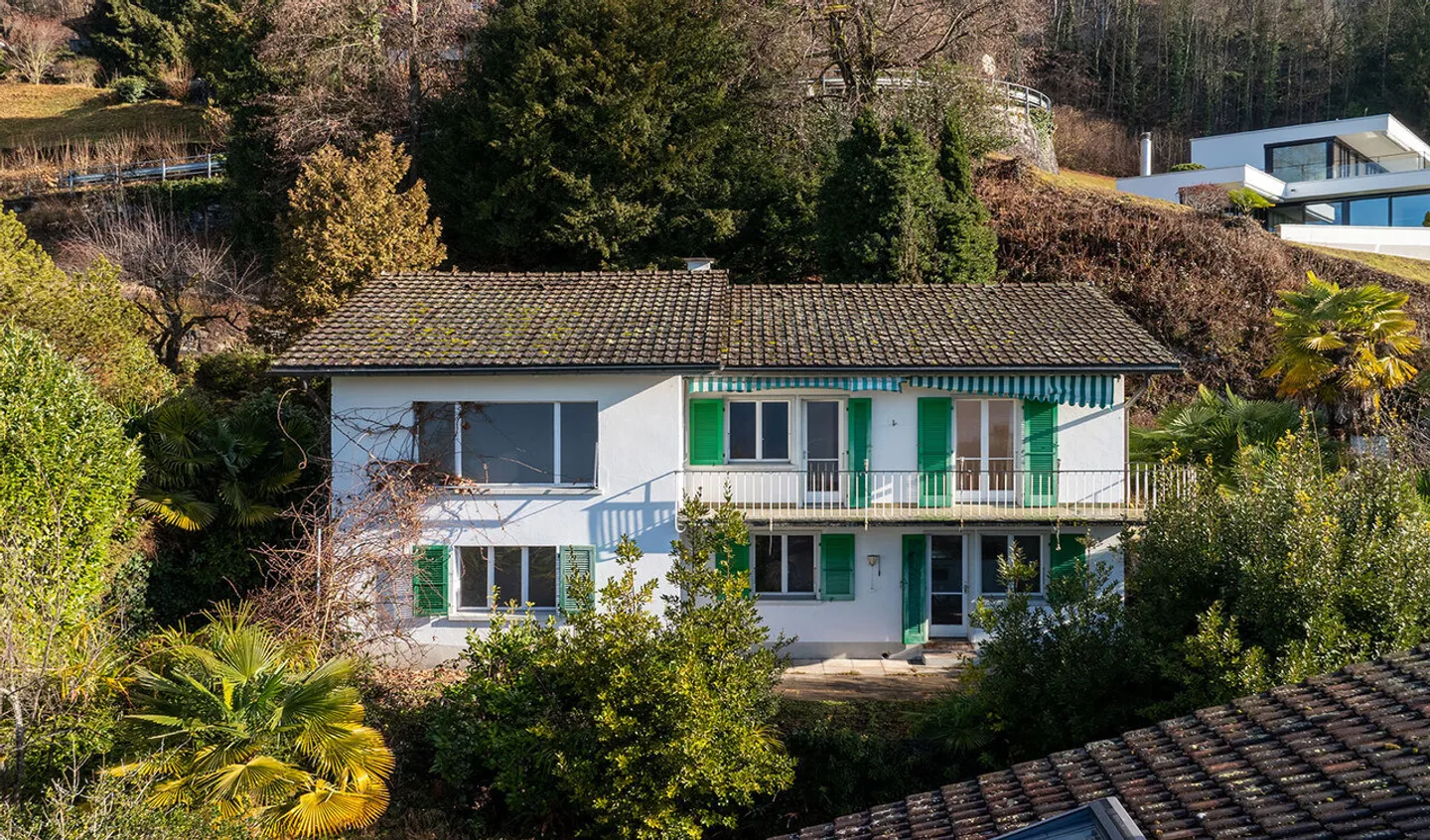 Investitionsgrundstück mit Seesicht - Foto 2 von 11