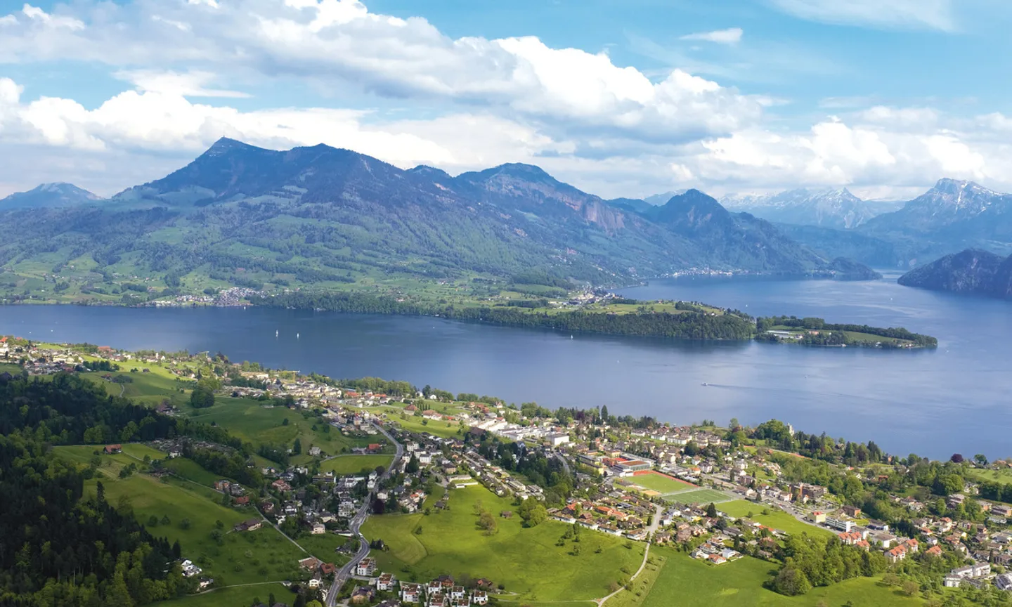 Light, Peace and Panorama - Your Home in Meggen - Photo 10 of 12