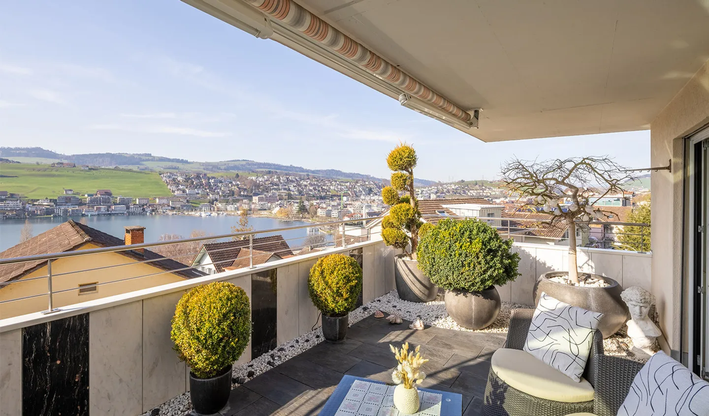 Aussicht. Lage. Lifestyle - Attika mit Panorama - Photo 1 of 7