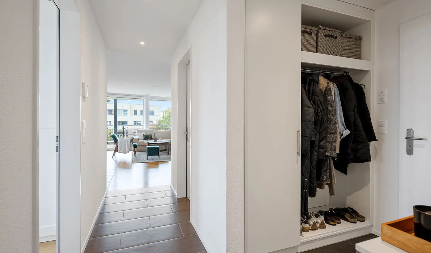 Comfort abitativo e qualità della vita - Appartamento 4.5 stanze nel parco Eschen - Foto 2 di 9