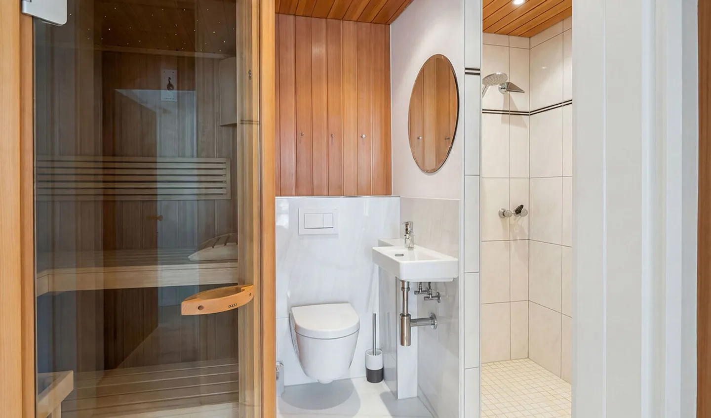Studio unico con vista sul Pilatus e sul lago - Foto 3 di 10