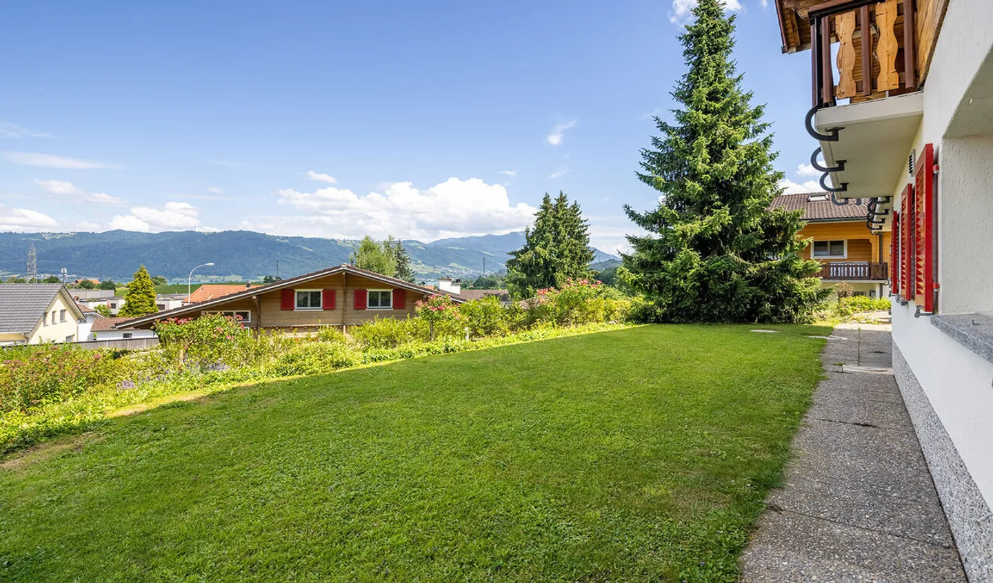 Maison familiale avec vue et potentiel polyvalent - Photo 10 sur 11
