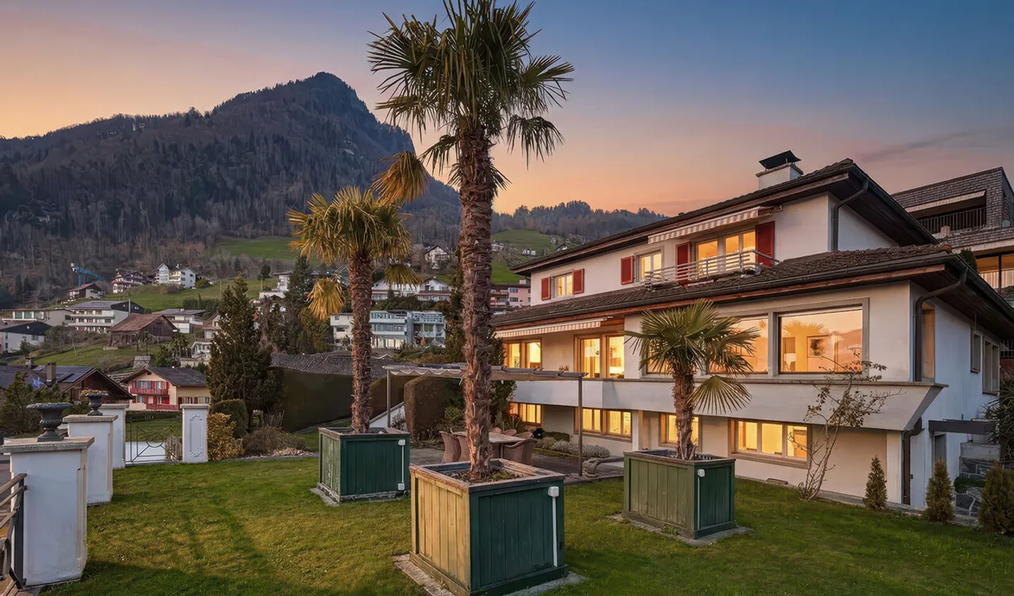 Charmantes Einfamilienhaus mit Seesicht - Foto 2 von 9