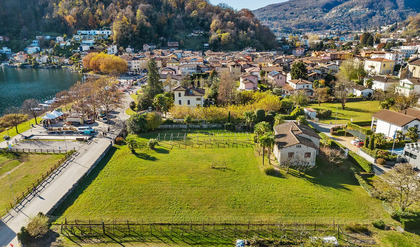 Terrain exclusif dans un emplacement privilégié - Photo 3 sur 7