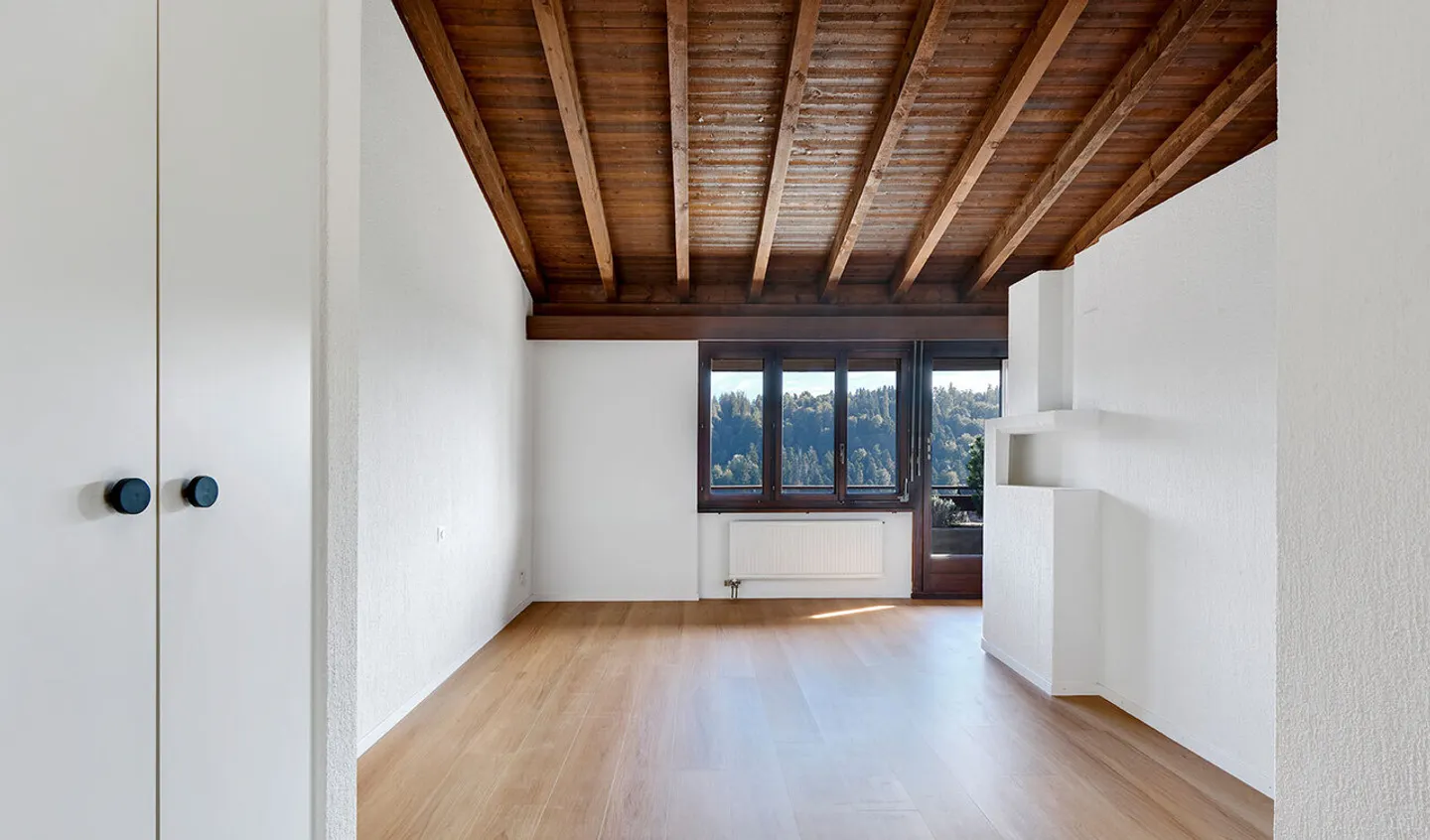 Living with plenty of space in an 8.5-room rental house - Photo 8 of 10