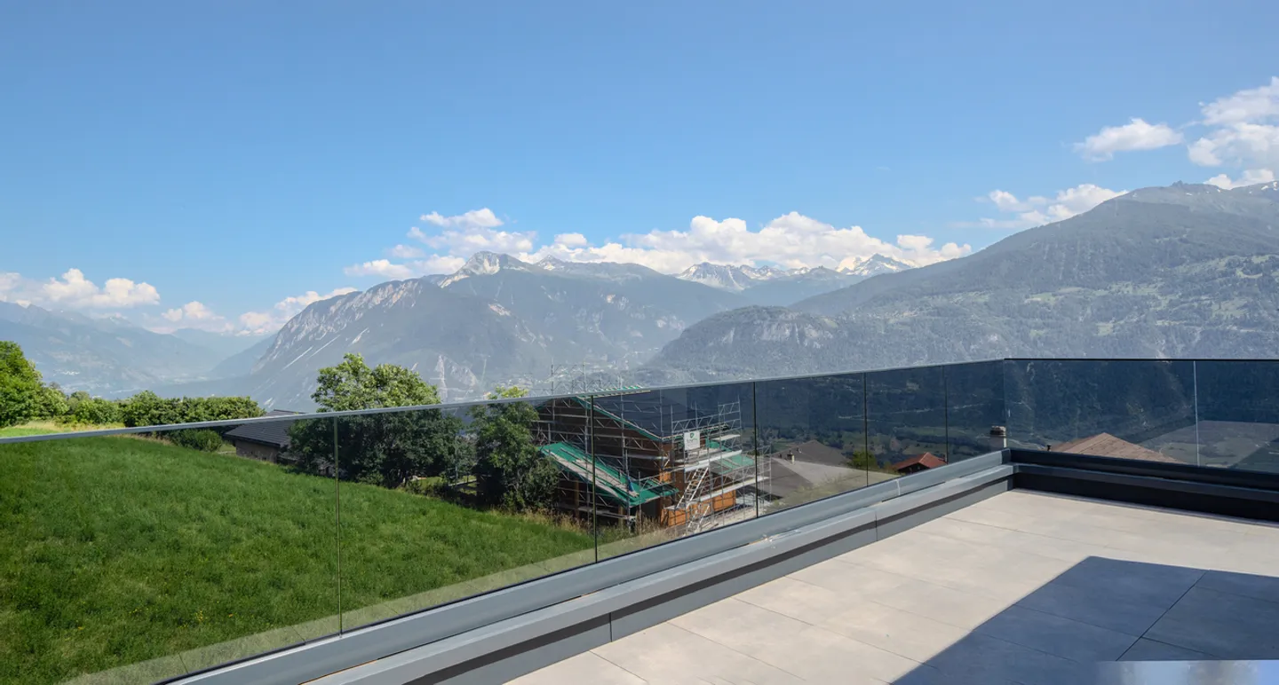 Moderne Architektur, natürliches Licht und außergewöhnlicher Blick - Foto 12 von 13