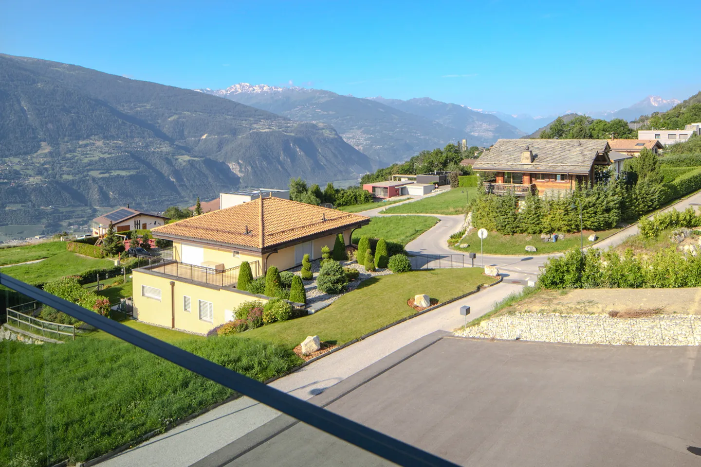 Moderne Architektur, natürliches Licht und außergewöhnlicher Blick - Foto 5 von 13