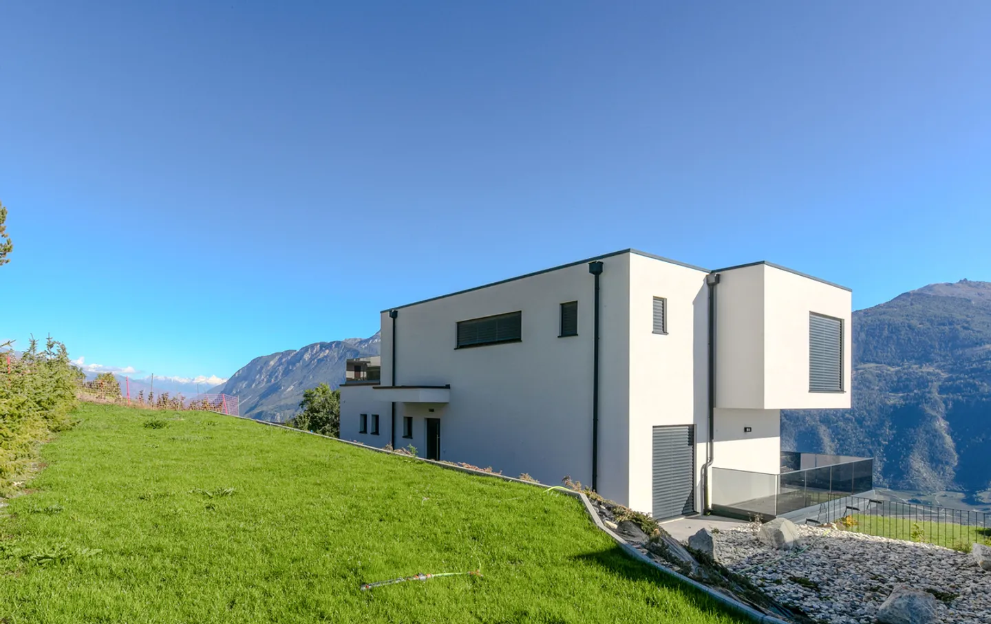 Moderne Architektur, natürliches Licht und außergewöhnlicher Blick - Foto 2 von 13