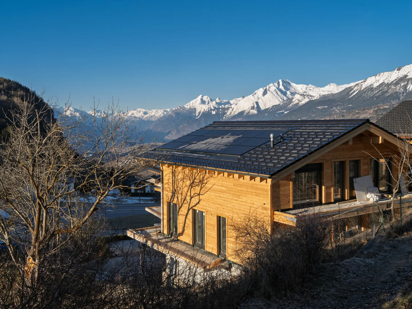 Neues Chalet in Lens - 4 Schlafzimmer, Bergblick und Fitness - Foto 4 von 10