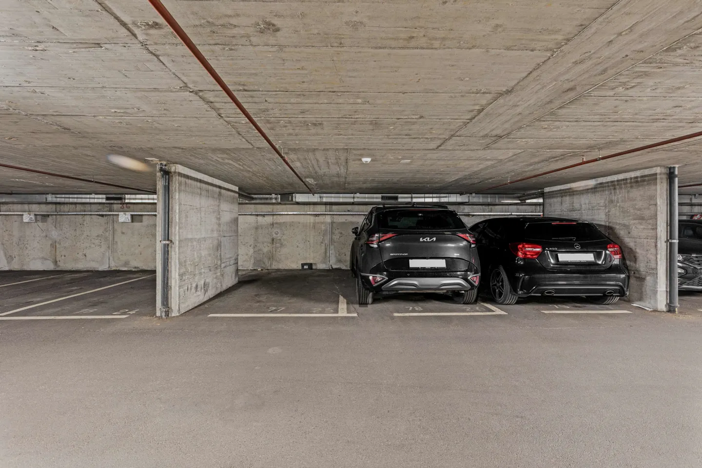 Bright 3.5 rooms with 2 parking spaces, wine cellar - Martigny center - Photo 13 of 13