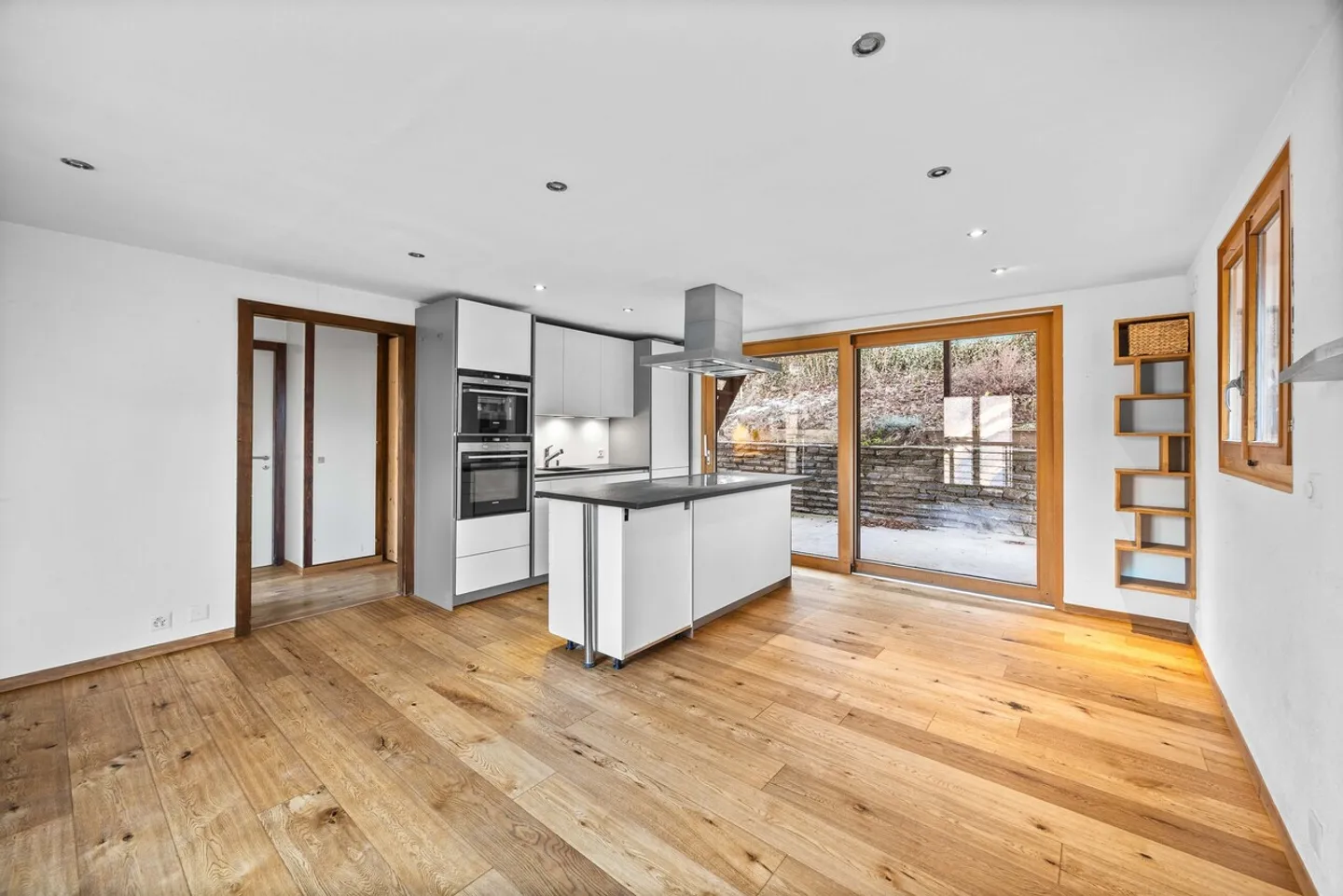 5-room house with spectacular view and dominant location! - Photo 7 of 13