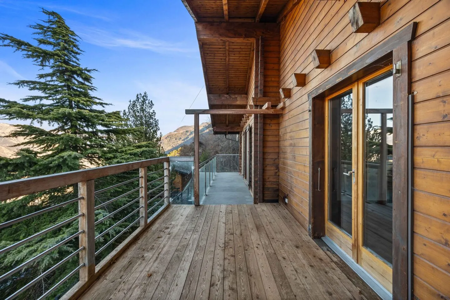 5-room house with spectacular view and dominant location! - Photo 3 of 13