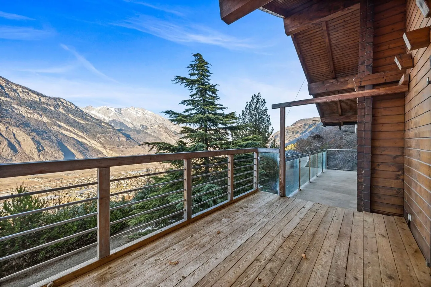 5-room house with spectacular view and dominant location! - Photo 1 of 13