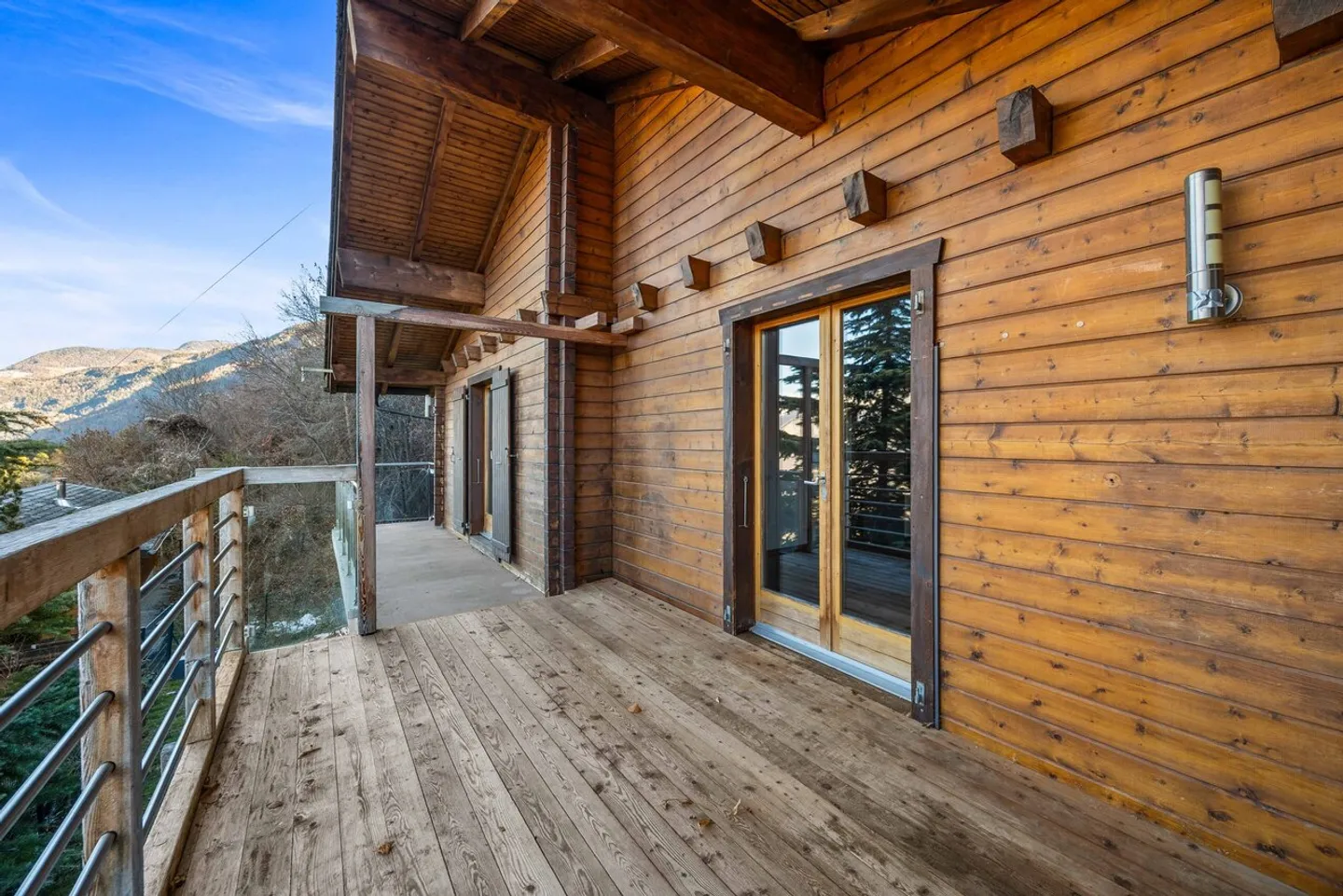 5-room house with spectacular view and dominant location! - Photo 2 of 13