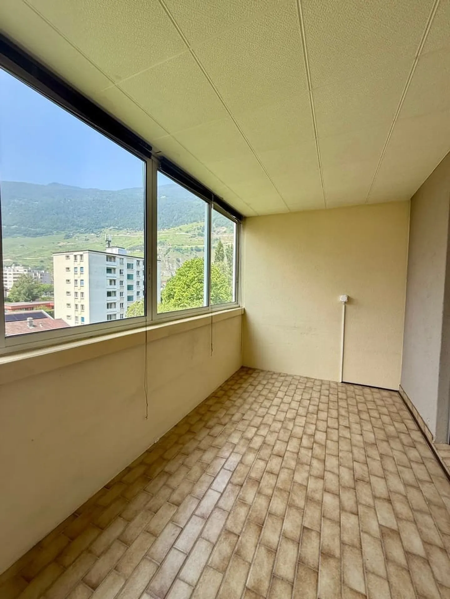 Ampio appartamento luminoso nel centro di Martigny - Foto 2 di 13