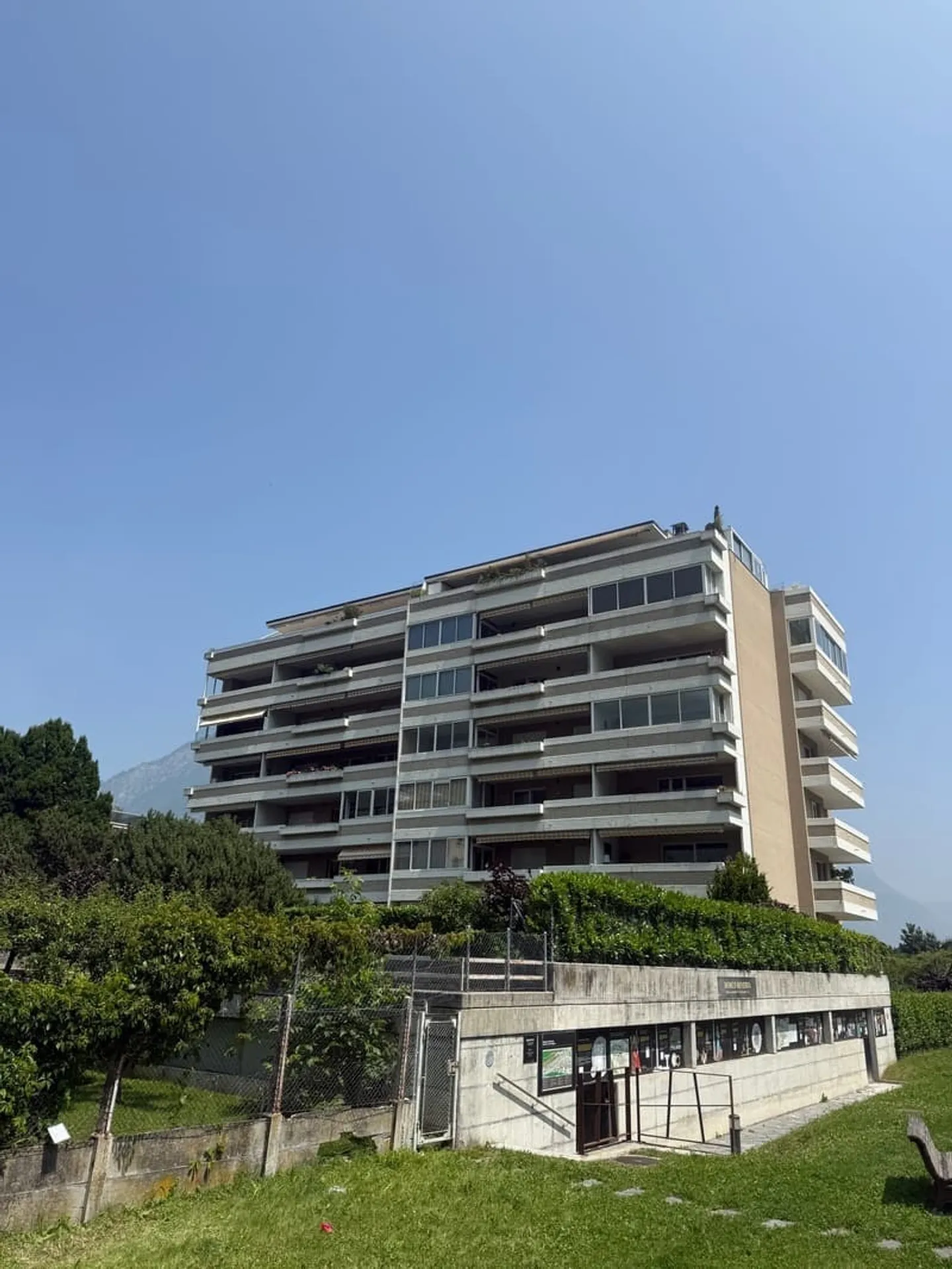 Ampio appartamento luminoso nel centro di Martigny - Foto 9 di 13