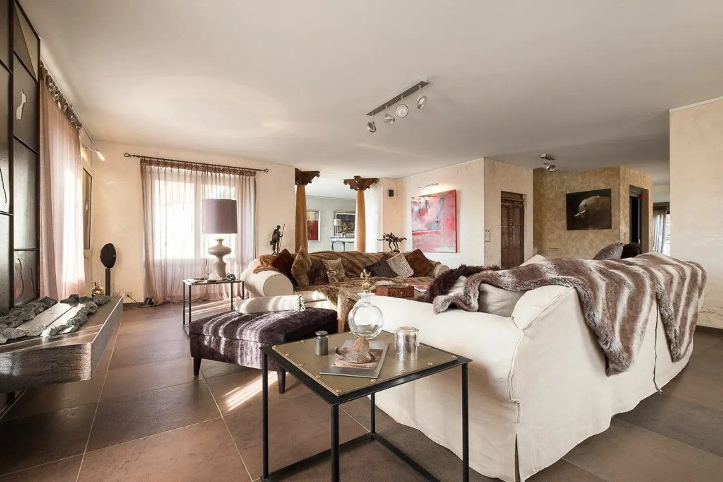 Casa con piscina interna e ascensore a Montricher (12 stanze) - Foto 3 di 13