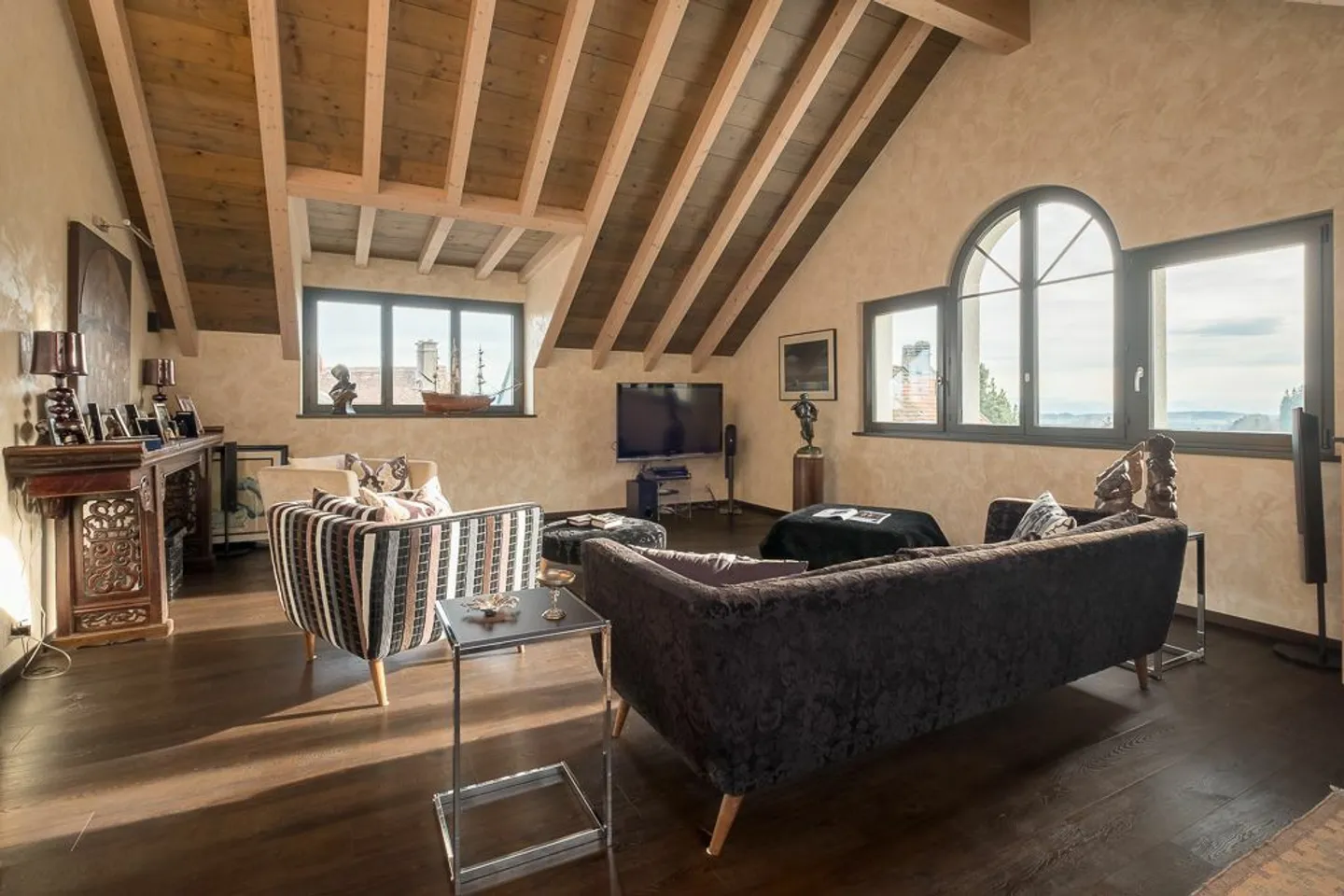 Casa con piscina interna e ascensore a Montricher (12 stanze) - Foto 6 di 13