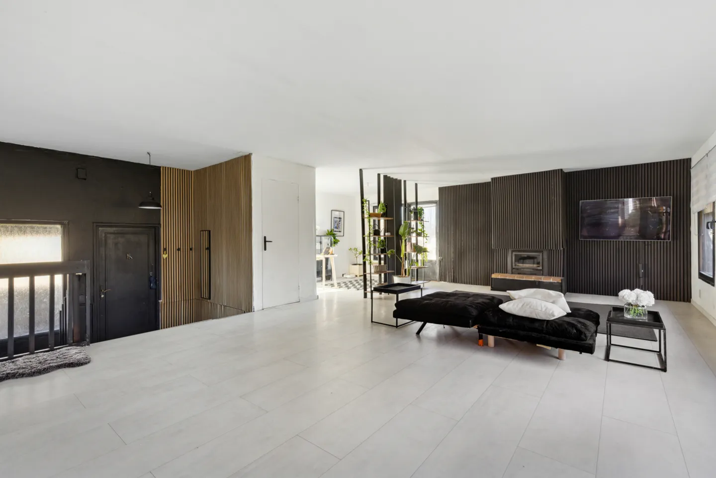 Einfamilienhaus mit 1200 m² Grundstück! - Foto 4 von 13