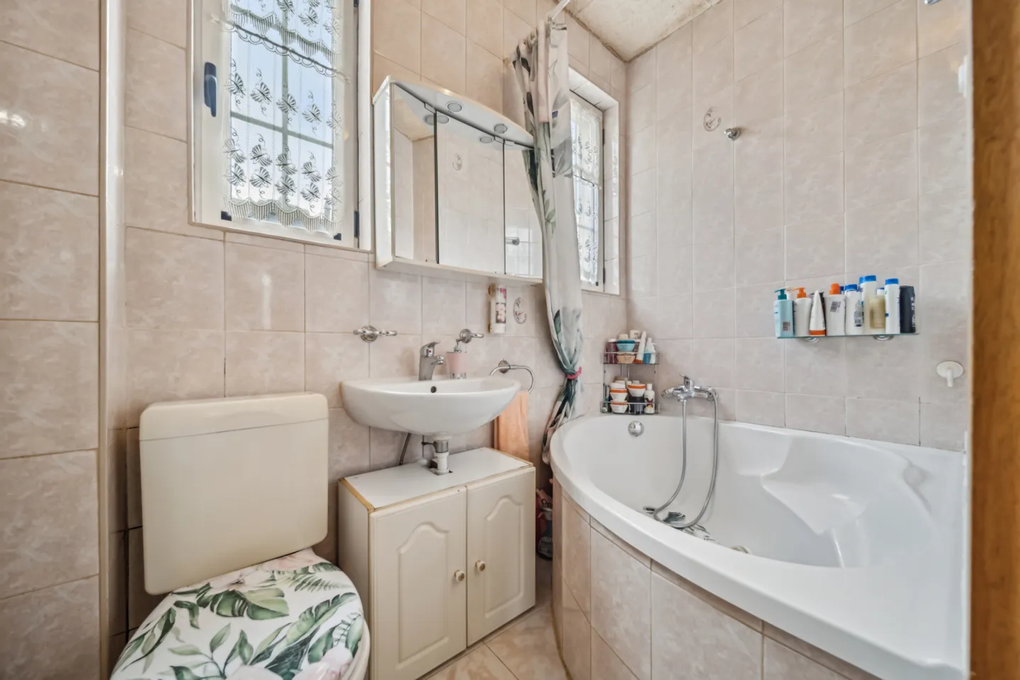 Vermietbares Haus mit 7,5 Zimmern in perfekter Lage! - Foto 12 von 13