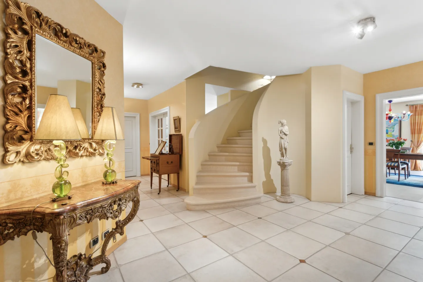Seltene und einzigartige individuelle Villa in ländlicher Umgebung in Rances! - Foto 9 von 13