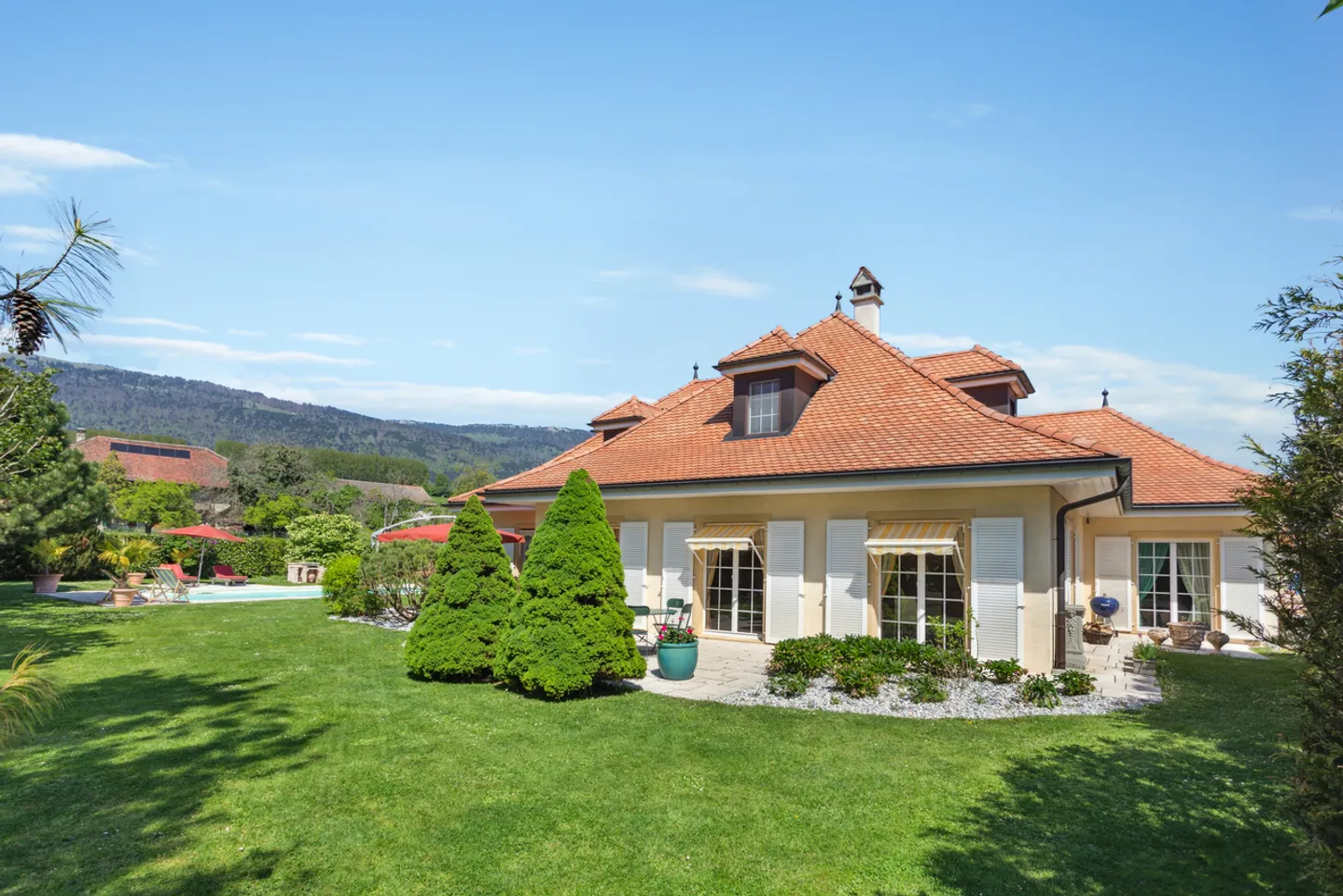 Seltene und einzigartige individuelle Villa in ländlicher Umgebung in Rances! - Foto 5 von 13