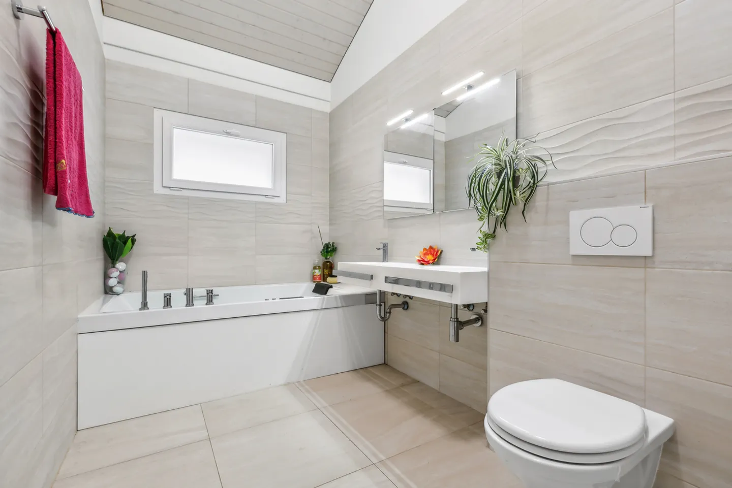 Apartment with large rooms, balconies, terrace, 3 parking spaces - Photo 7 of 9