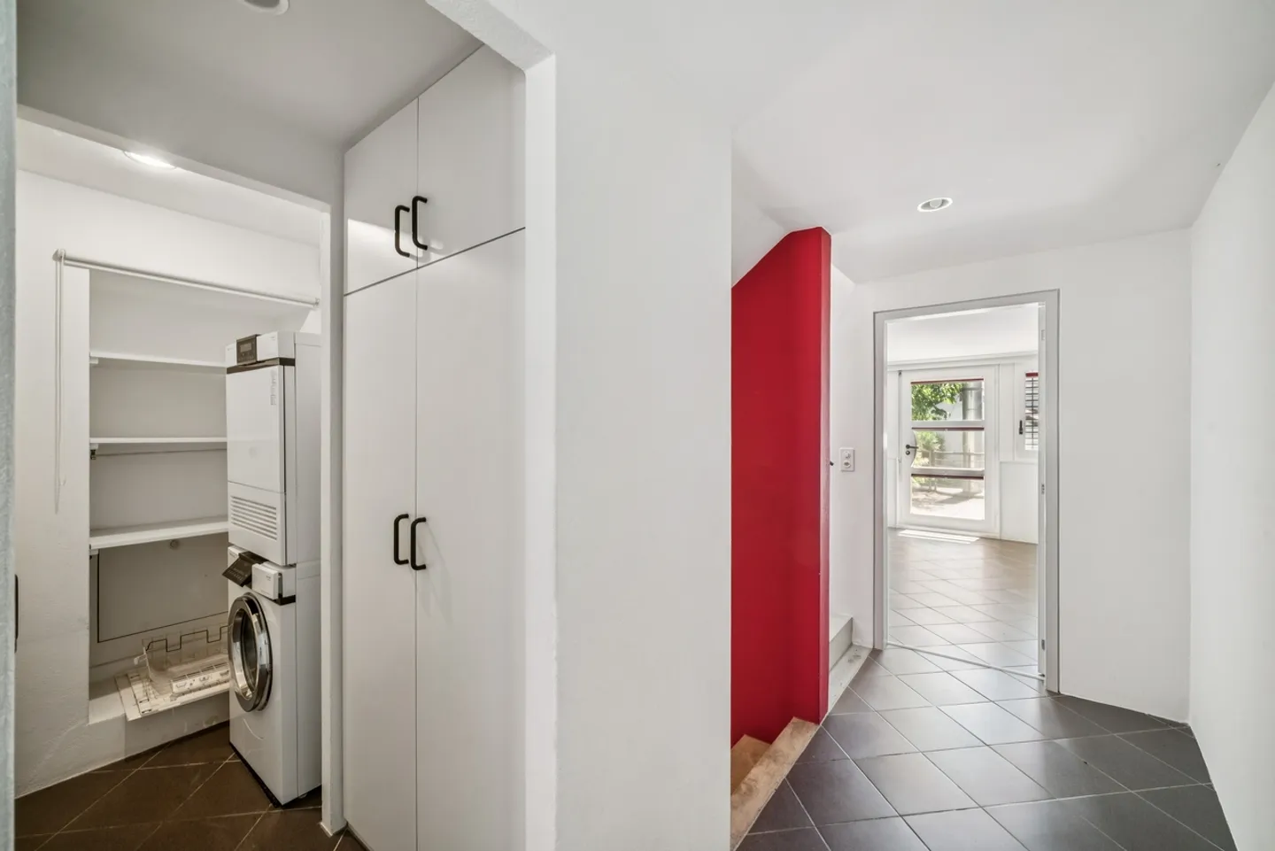 Dorfhaus 5,5 Zimmer mit Terrasse und Garten - in der Nähe des Bahnhofs - Foto 9 von 13