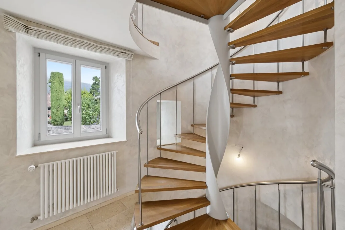 Offerta - Incantevole casa triplex nel cuore di Concise - Foto 3 di 8