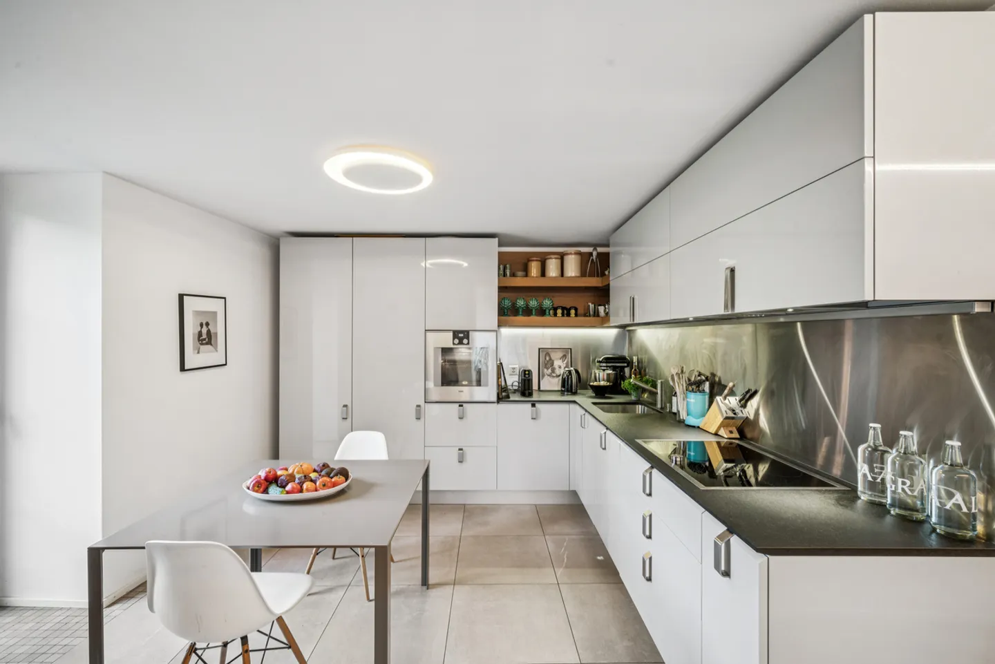 House with garden - two independent apartments - Photo 2 of 13