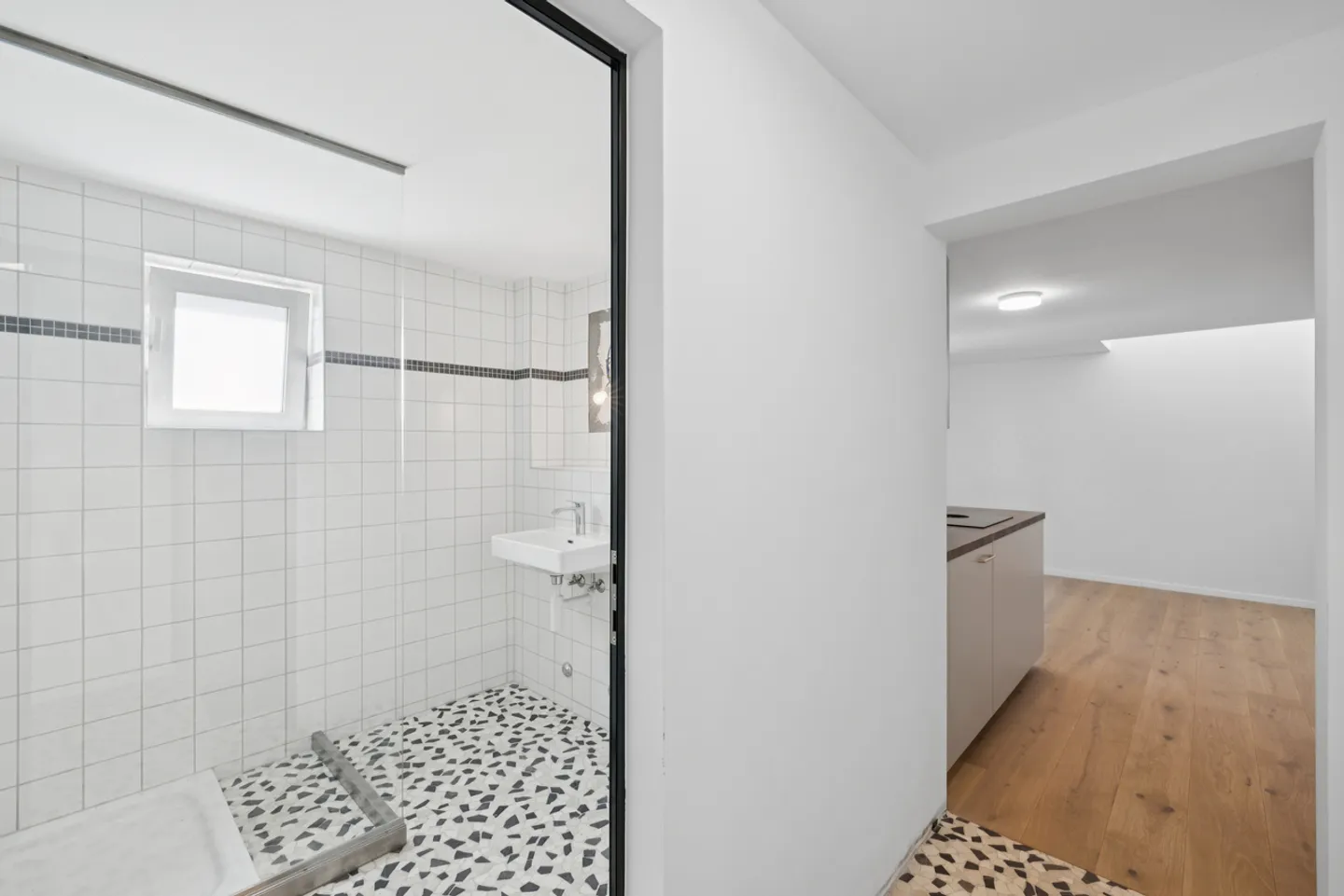 Nuovo studio a Valeyres-sous-Montagny, con posto auto esterno - Foto 6 di 9