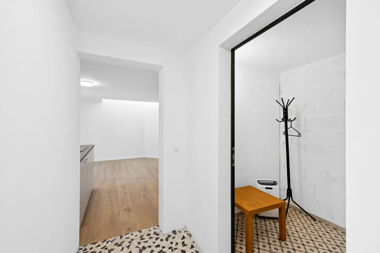 Nuovo studio a Valeyres-sous-Montagny, con posto auto esterno - Foto 7 di 9