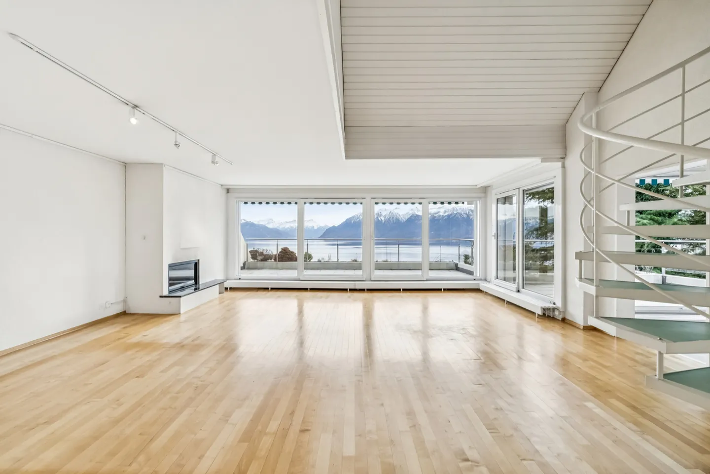 Duplex lumineux avec vue imprenable - Photo 2 sur 10