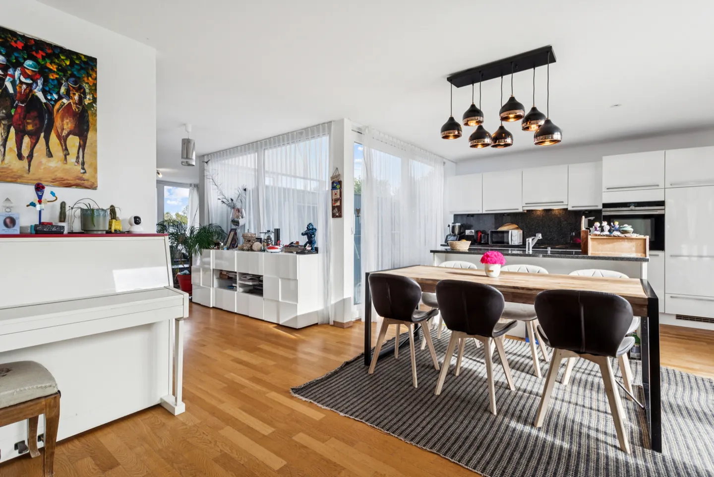 Very pretty gable house with pool! - Photo 2 of 11