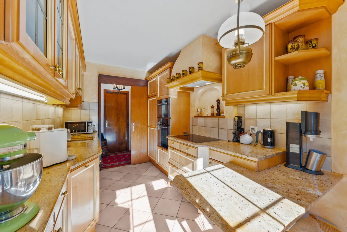 Charmante maison familiale dans un cadre de vie agréable et lumineux - Photo 6 of 13