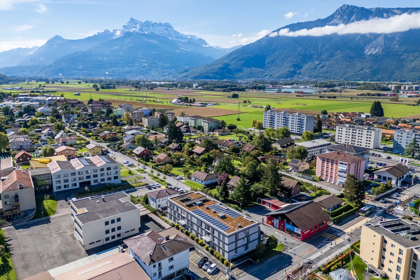 Très bel appartement récent de 2.5 pièces en rez-de-jardin - Foto 10 von 13