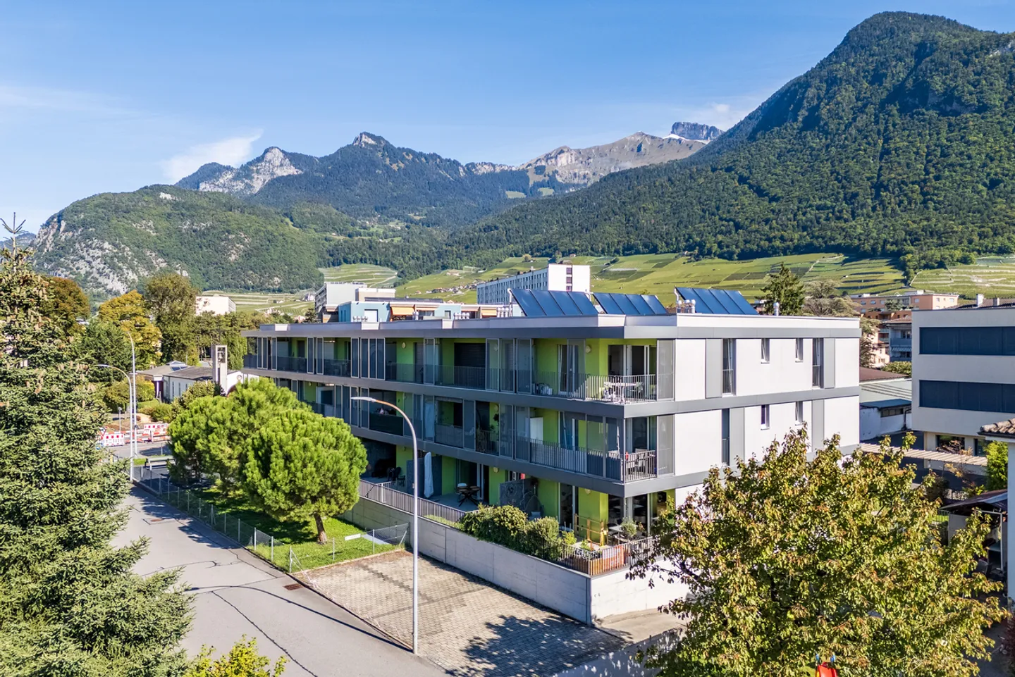 Très bel appartement récent de 2.5 pièces en rez-de-jardin - Foto 11 von 13