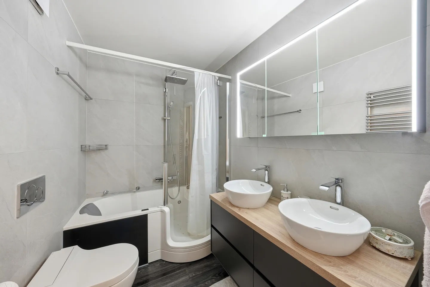 Terraced house with 5.5 rooms, garden and stunning view of the lake - Photo 8 of 13