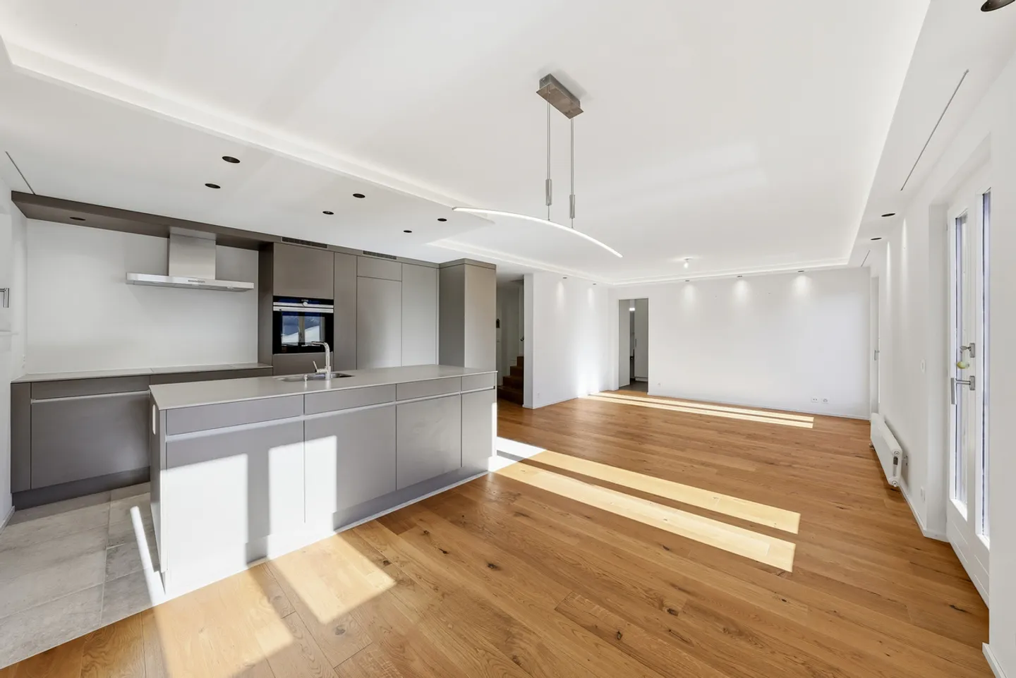 Appartement 4.5 pièces avec vue panoramique à 20 min. de Gstaad - Foto 1 von 13