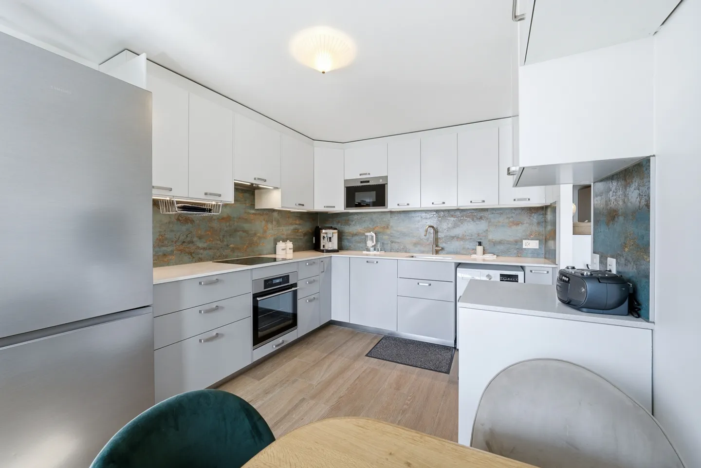 Charmant Appartement Rénové - Photo 5 sur 13