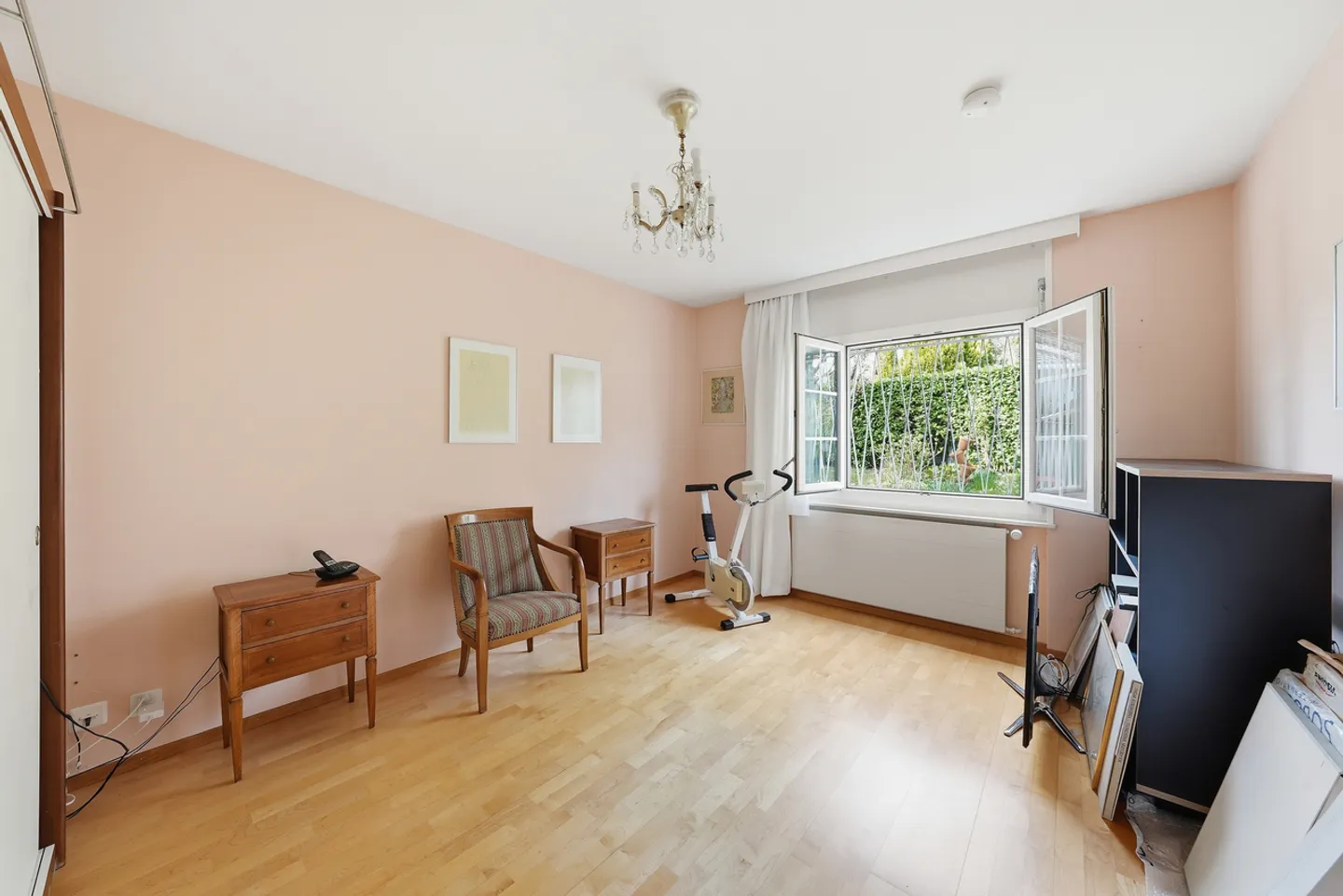 Appartamento di 4,5 locali con giardino, vista lago e montagne - Foto 8 di 13