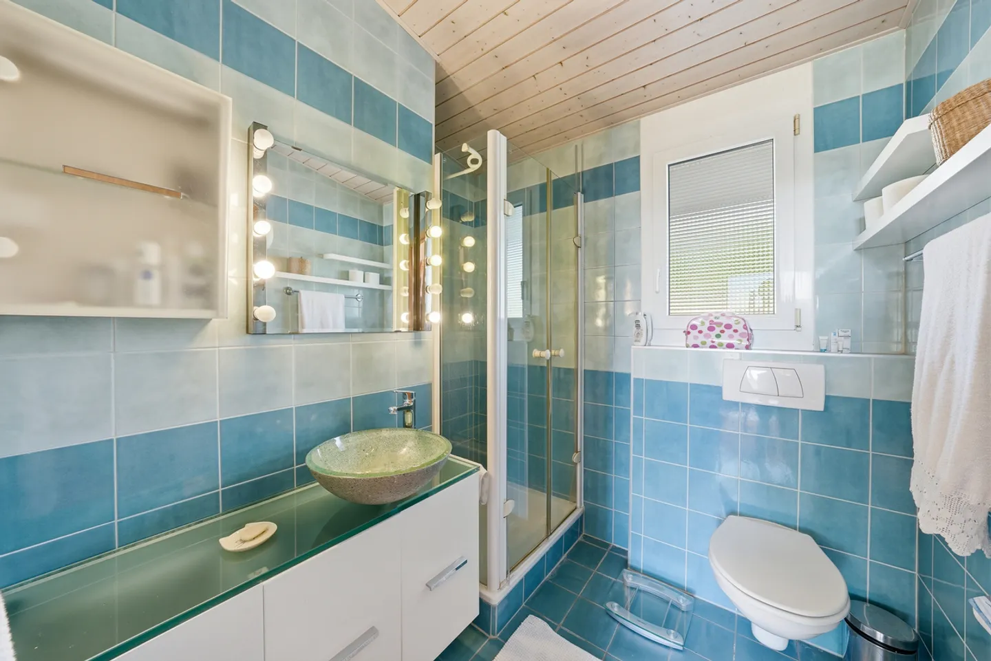 Maison mitoyenne spacieuse - Photo 7 sur 12
