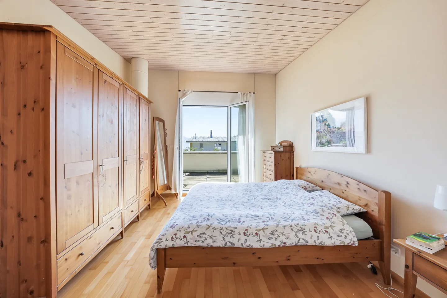 Maison mitoyenne spacieuse - Photo 9 sur 12